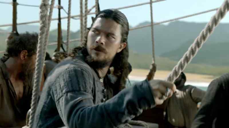 Take the courses and come about on a starboard tack