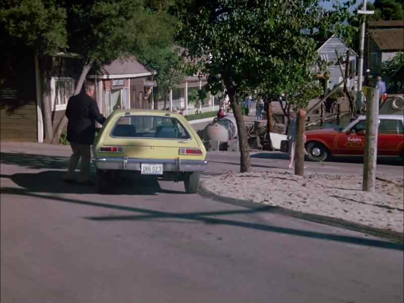 Taxi? A-yah. Where to?