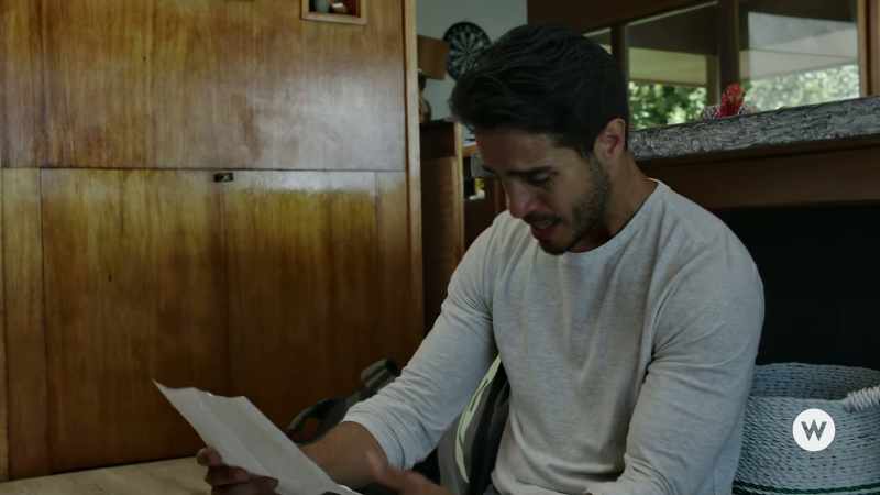 Te amo, your pen pal, Estrella