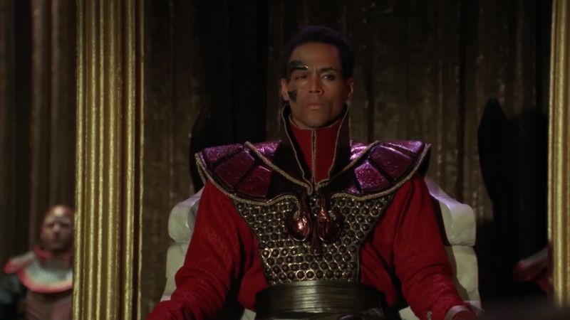 (Teal'c) My lord, the ship is infested with replicators