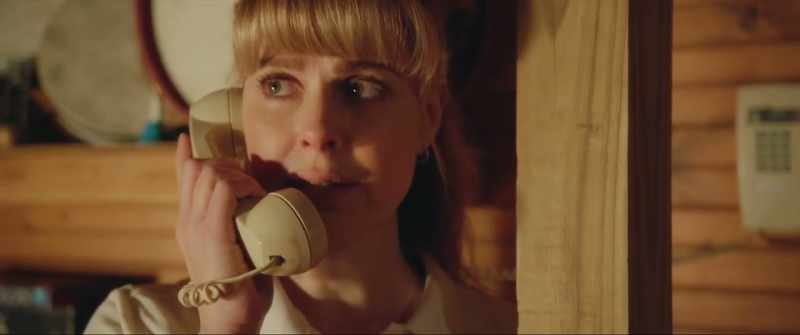 (telephone explodes) (Heather screams)