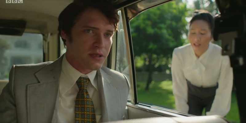 Telephone. Mr Siemons. Very urgent