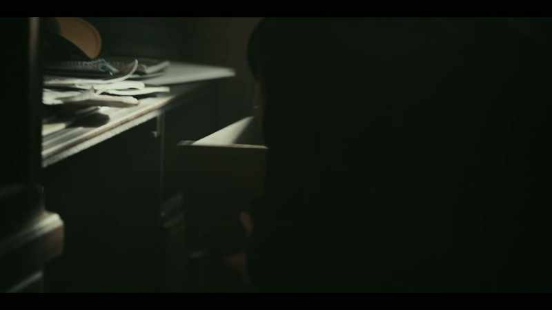 Tense, atmospheric music