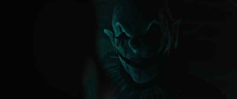 [tense music] -[demon panting]