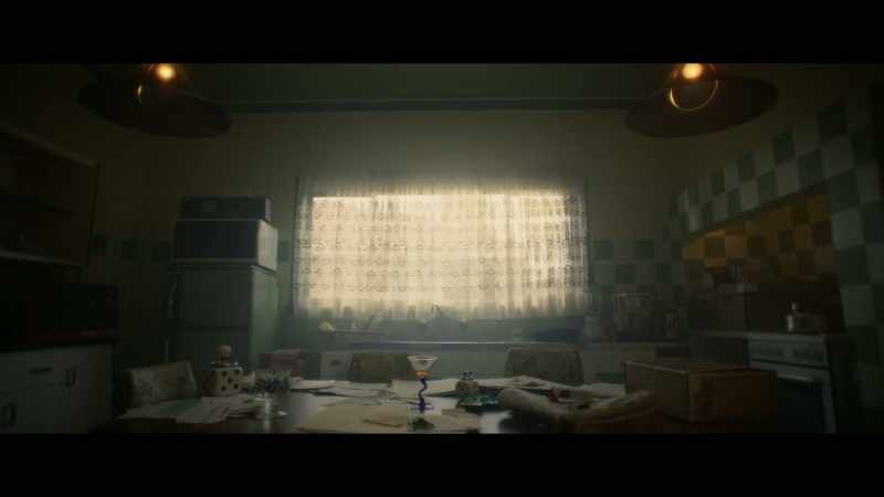 (tense music) (lights buzzing)