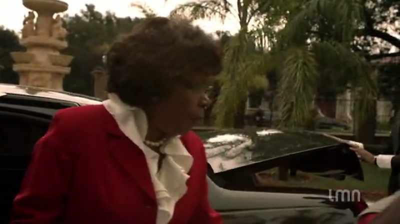 'Thank you, grandma.' - 'Lovely, Paris.'
