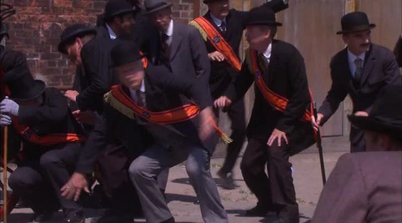 That was a bloody gunshot, Murdoch