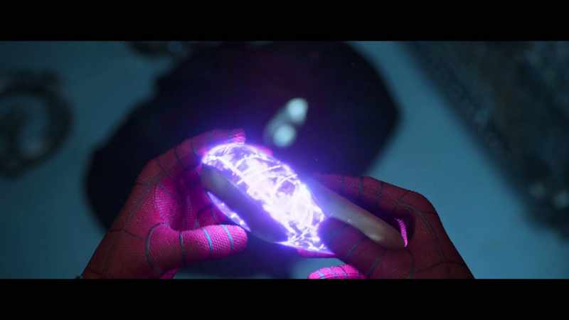 That glowy thing is an explosive Chitauri energy core