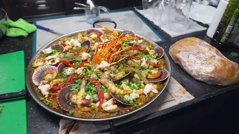 That paella is prettier than me