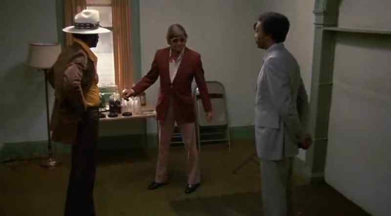 That the back way? - Yeah. Through here. Through the kitchen and out