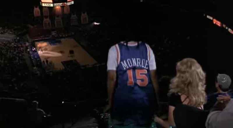 That was Walt Frazier's jersey
