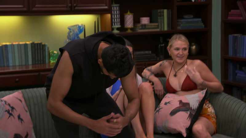 That would not be good. - [Morgan] Guys, the tea is being spilled!