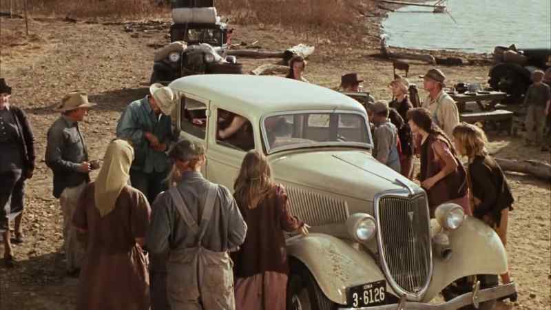 That's Clyde Barrow and Bonnie Parker