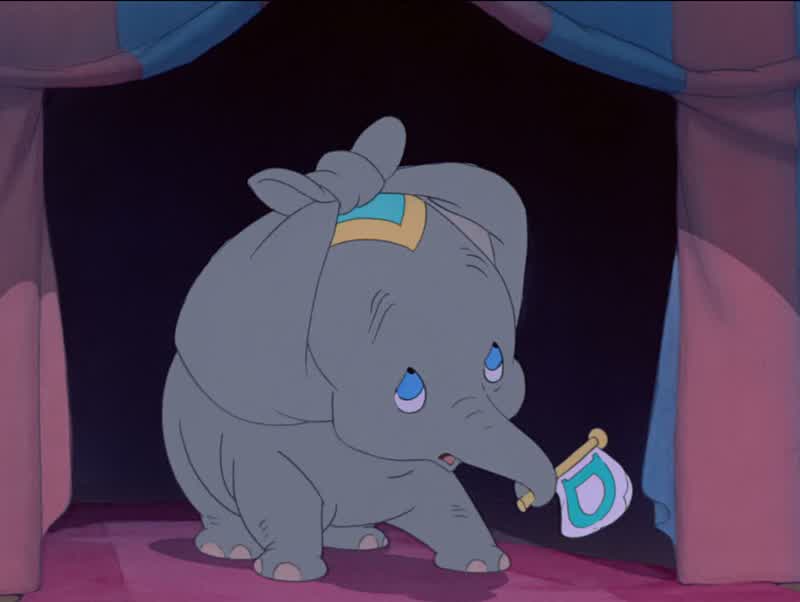 Go on! Get goin'! What's the matter with you? Dumbo! That's your cue! You're on, Dumbo