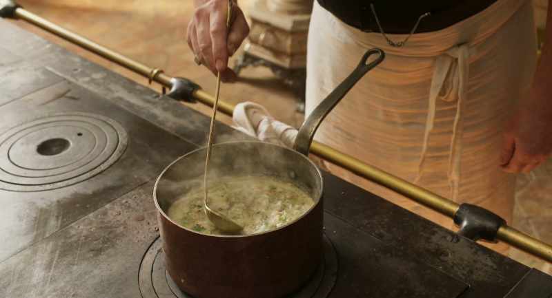 That's how you obtain a nice, clear broth