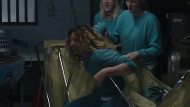 That's it, Boomer! Come on! - Fucking get her!