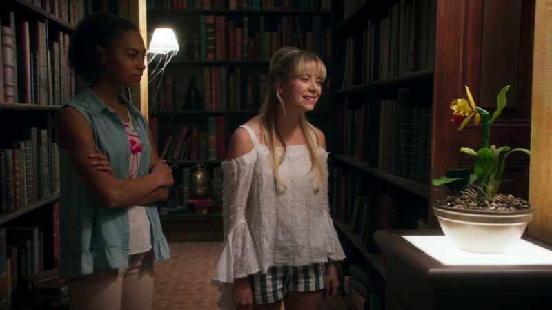 That's it. - LILY: Pretty flower