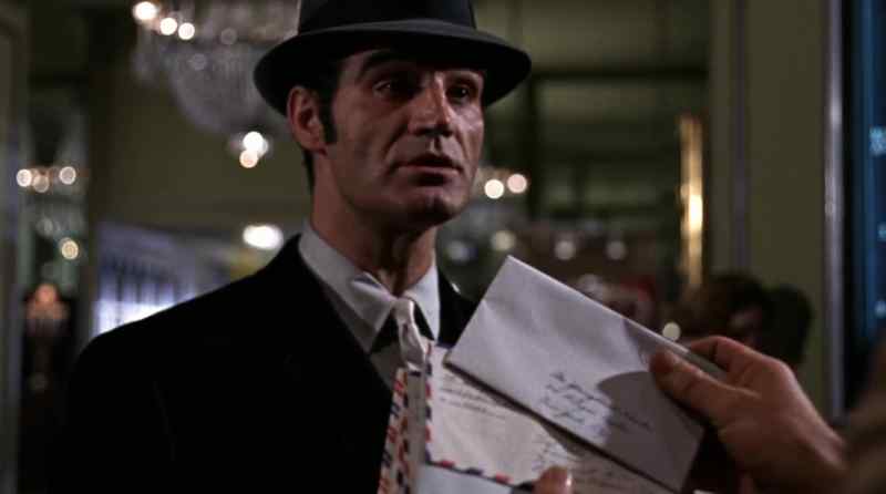 That's Johnny Ross. -Yes, sir