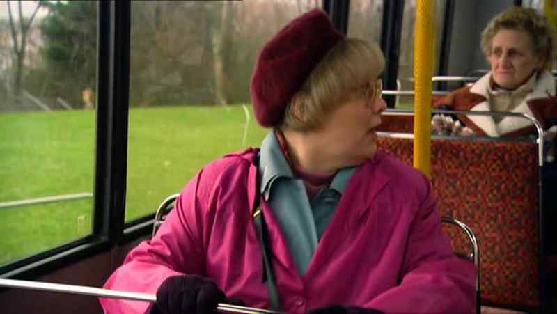 That's smashin', Davie. That'll do me here. I'll just get my messages