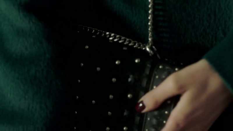 �� That's two in the bag for her ♪