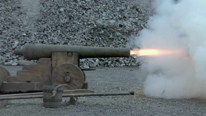 The arrival of the cannon