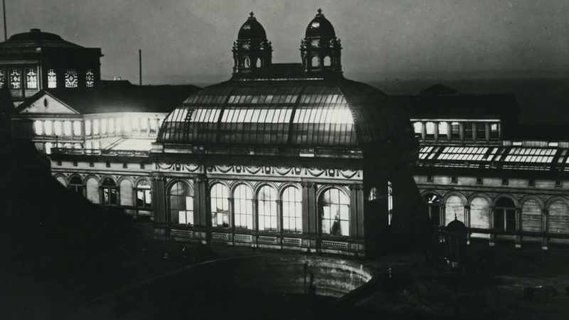 The baths gradually fall into disrepair