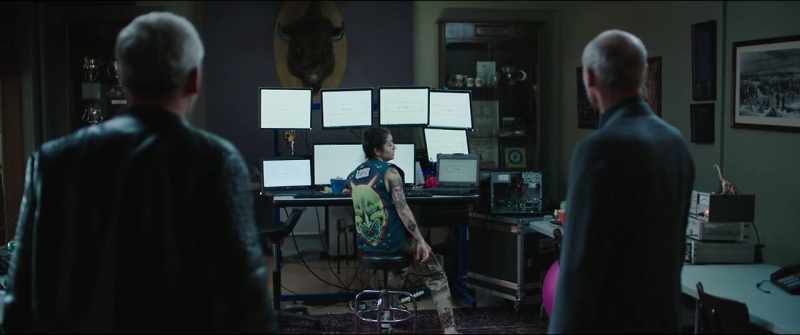 The big boss pulled the plug, Boss. - Why are you still here, then?