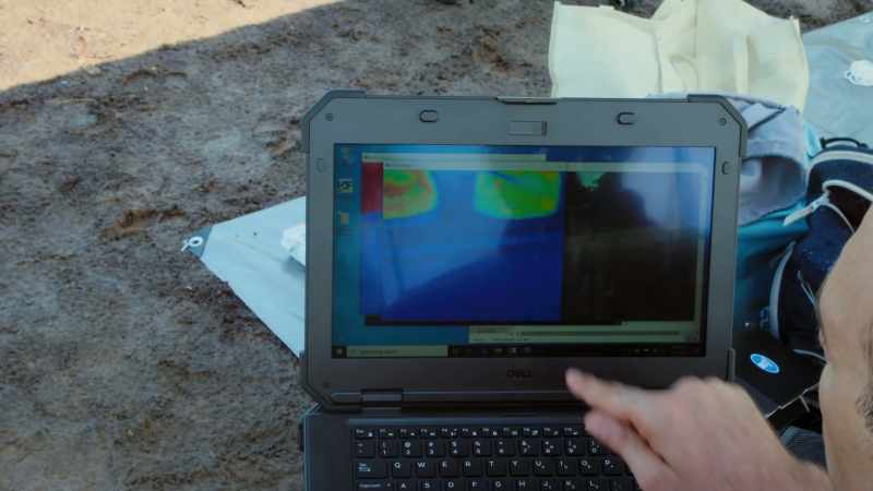 The camera detects areas of polarisation