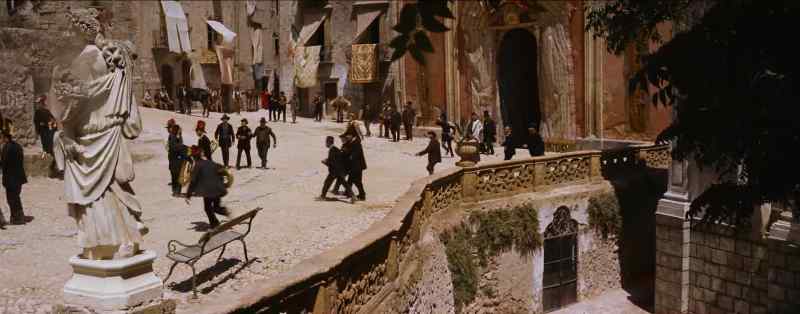 The carriages are coming!