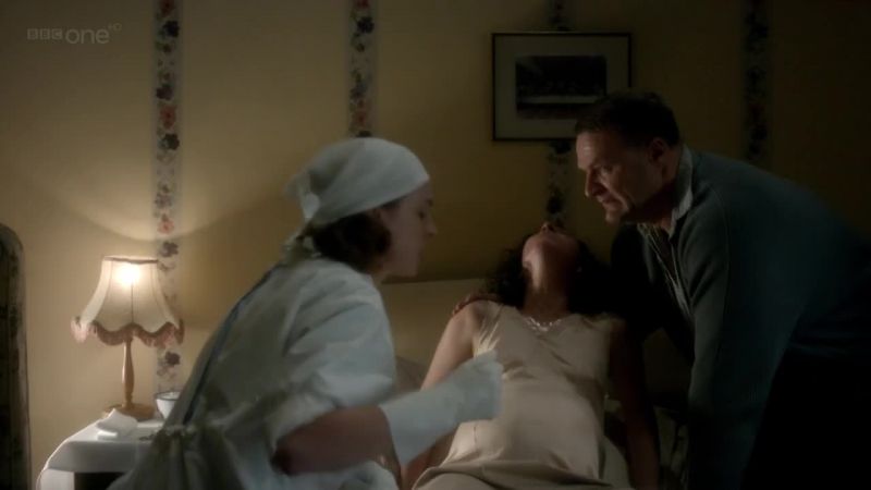 The concussion is preventing her from recognising the pain as labour