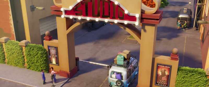 The detective enters the shot