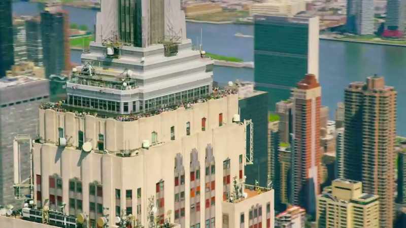 The empire state building is yet another new york icon