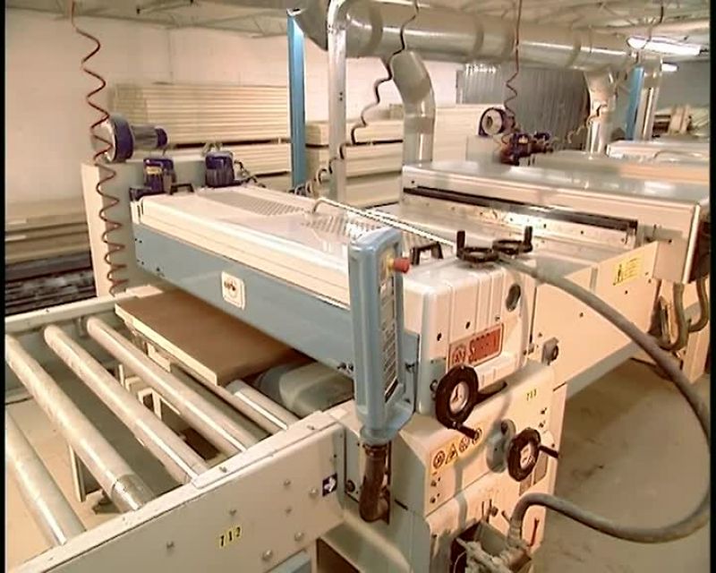 THE FINISHING PROCESS TAKES JUST 70 SECONDS PER DOOR