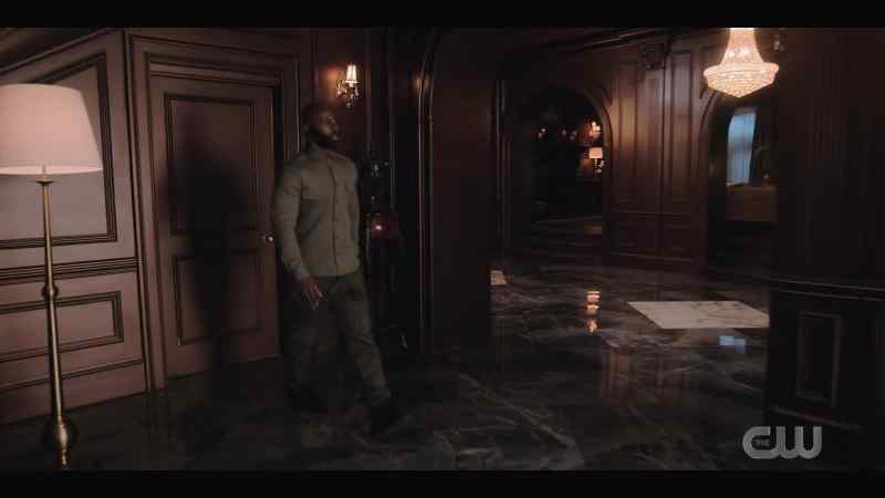 The first agent is still unconscious in the dining room