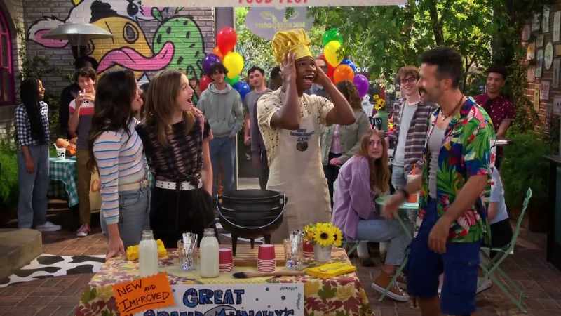 The golden chef's hat? Dude