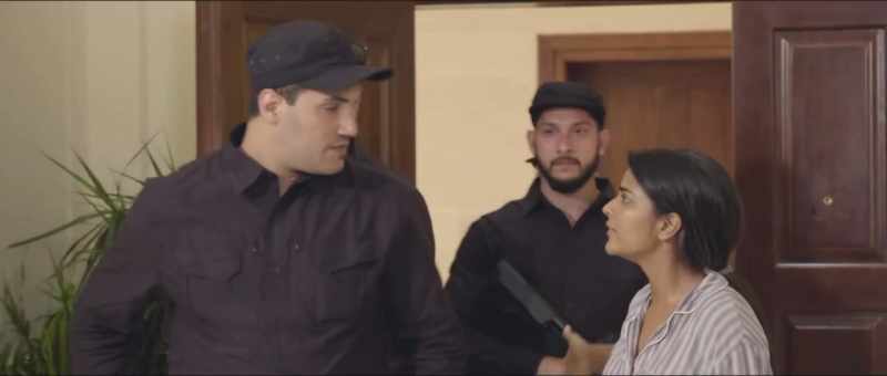 The guys who came just left. –What's the problem?