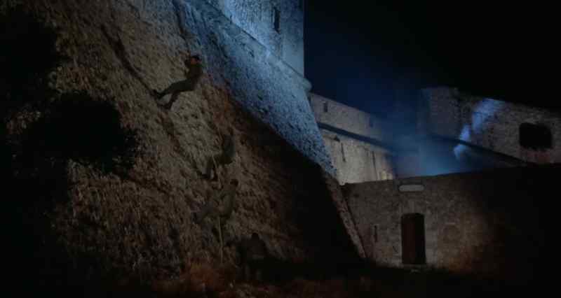 The hardest part was over, we only had to climb down the outer wall