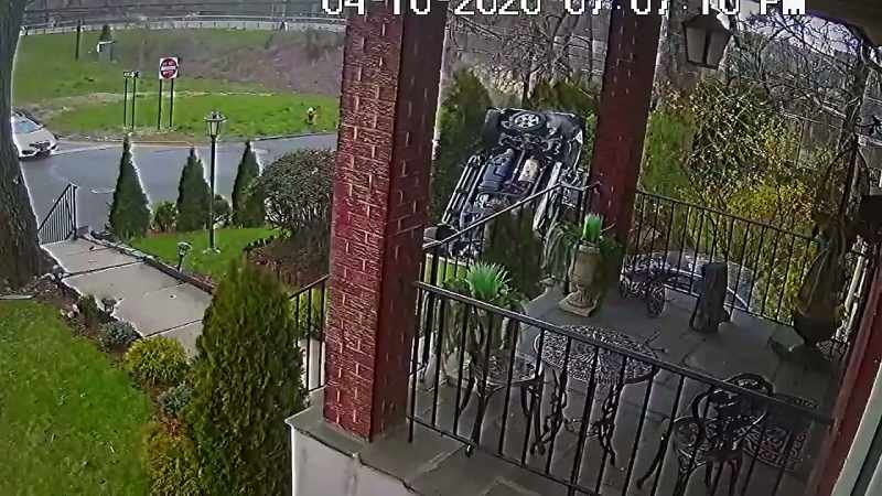 The homeowners are now working with their neighbor