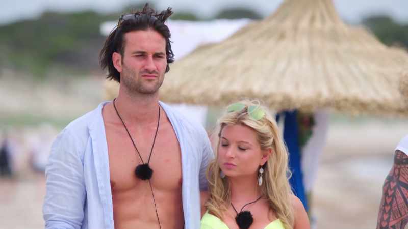 The Islanders in the two couples