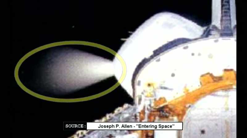 The jet of hypergolic fuel is clearly visible