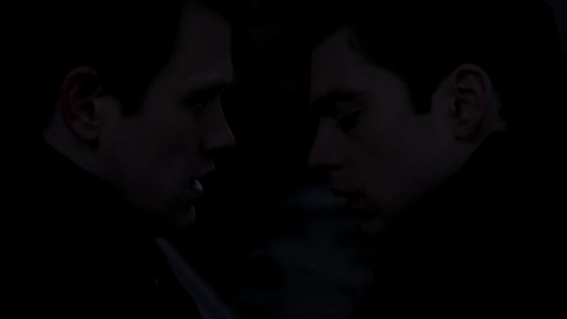 >> THE LIGHTS ARE DOWN