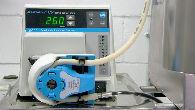The machine pumps the mixture