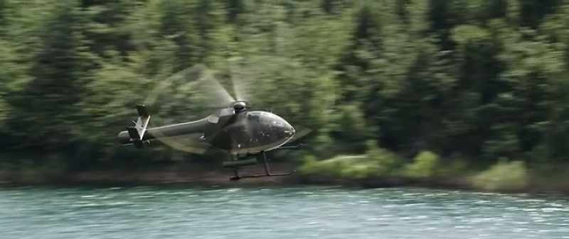 The man can fly everything. Stallions, Dragons, Apache