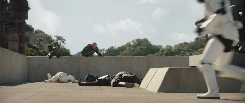 THE MANDALORIAN: Let's move. MAYFELD: The hell you think I'm doin'?