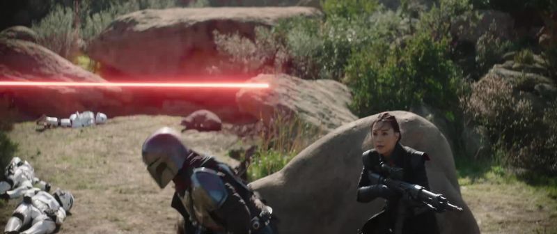 THE MANDALORIAN: Okay, let's move in