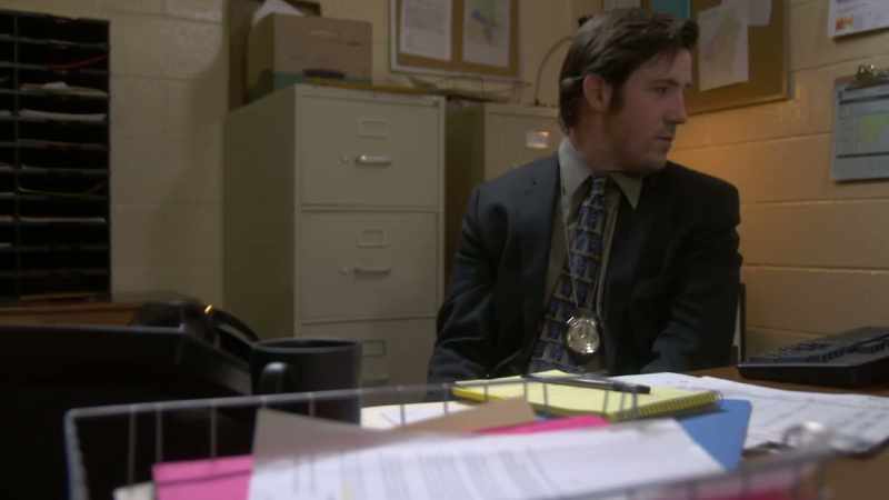THE MORE PEOPLE THE DETECTIVE SPEAKS WITH
