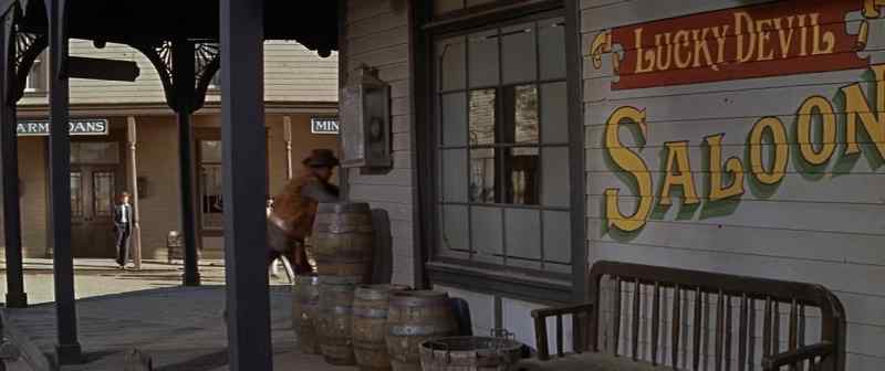 The new sheriff's coming down the street