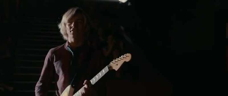�� The ocean is heavy ♪