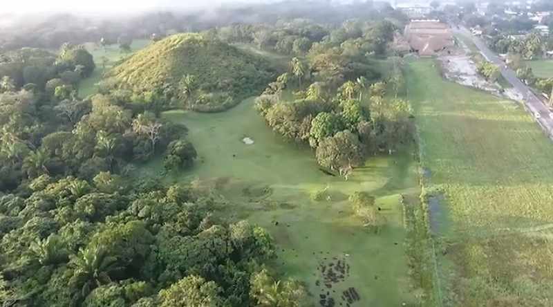 The Olmecs were the first major civilization in Mexico