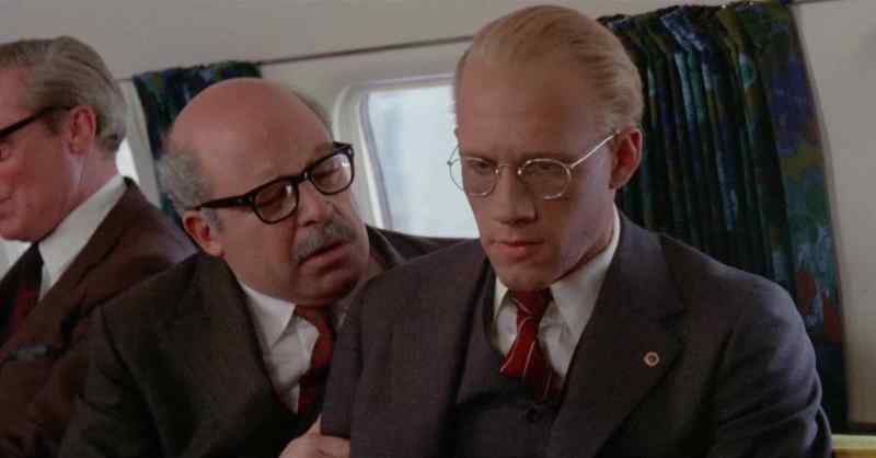 The plane's gonna crash. - Oh, come on, Billy boy!